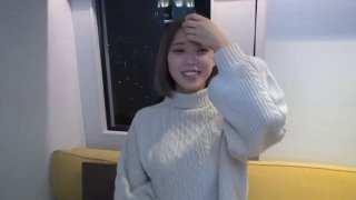 屁孩开苞秀！脑残友人帮录影乱下指导棋「安全期不会怀孕」男子深深放入说好紧\"